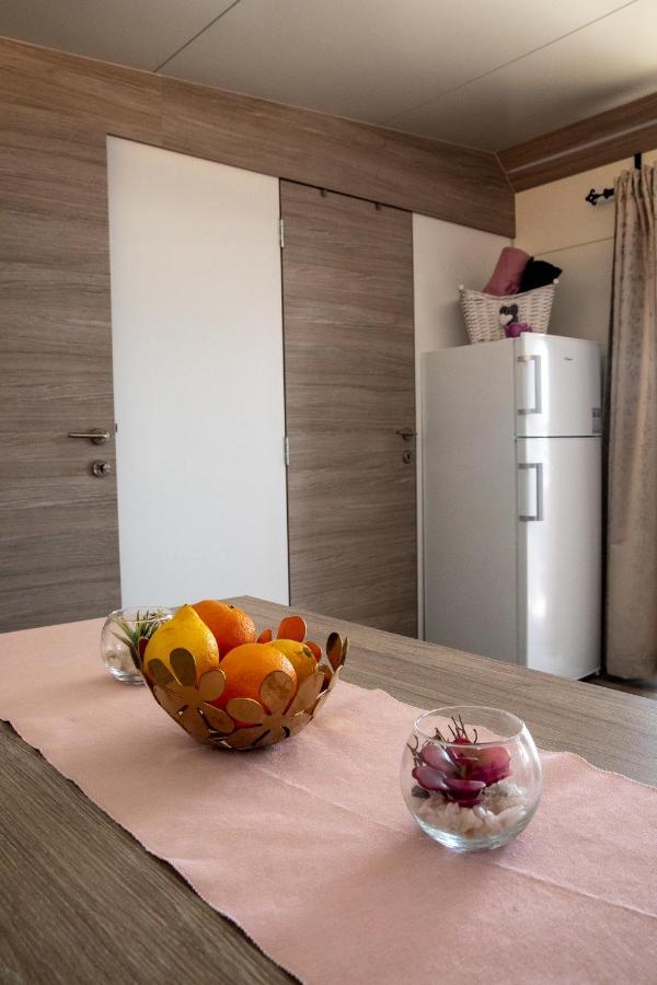 Mobile Home Whit Sea View Lavojesa Drage Eksteriør bilde