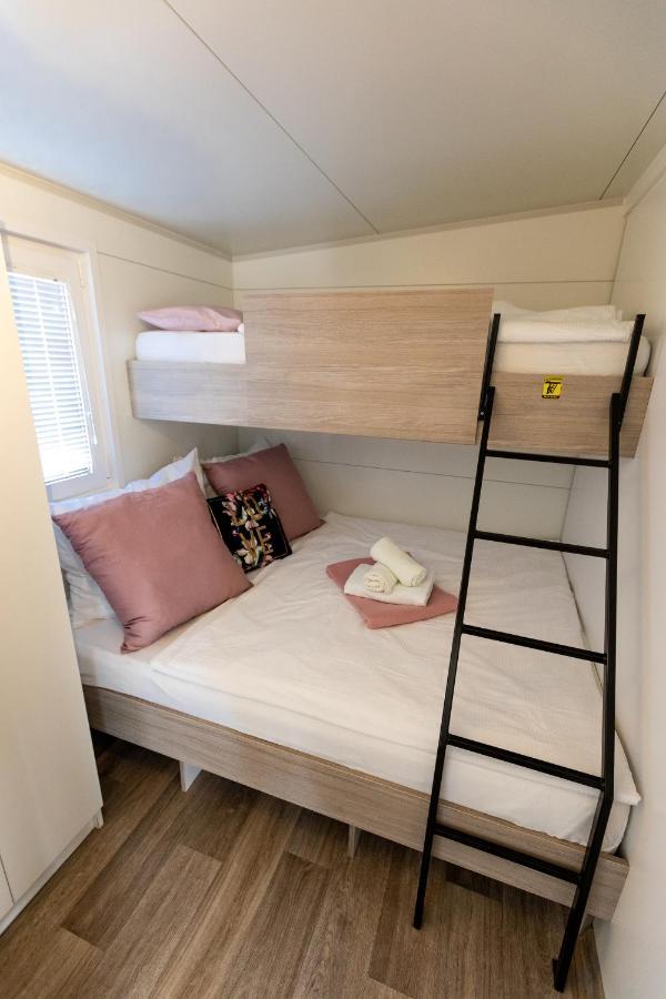 Mobile Home Whit Sea View Lavojesa Drage Eksteriør bilde